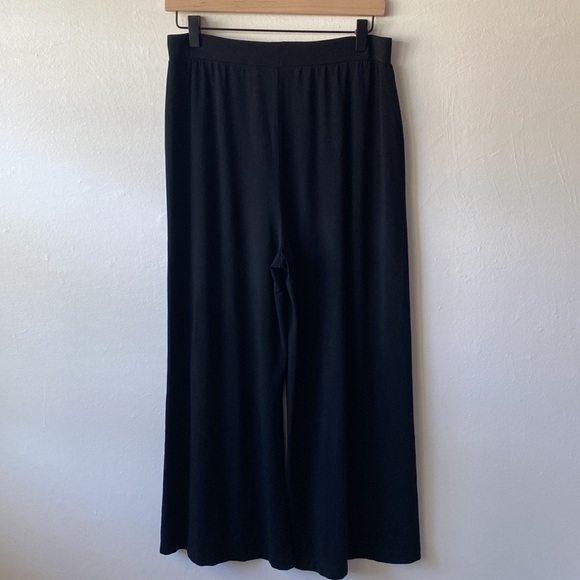 Chico’s black tencel pull on flowy wide leg pant size 1 - Picture 6 of 7